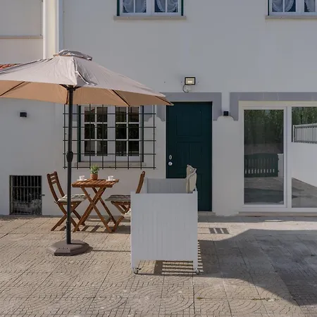 Casa Do Ze Grande - Private Patio With Bbq Apartamento